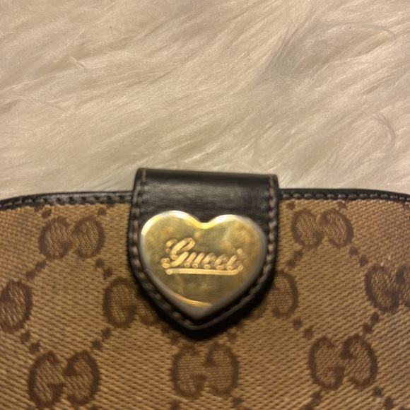 Gucci GG Canvas Heart Wallet Small Wallets GUC - Picture 6 of 13